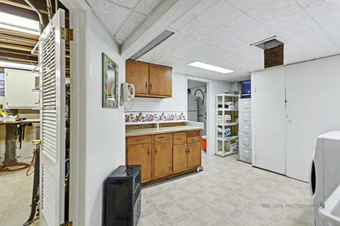 Tiny photo for 907 Sherwood Drive, Prospect Heights, IL 60070 (MLS # 12777951)