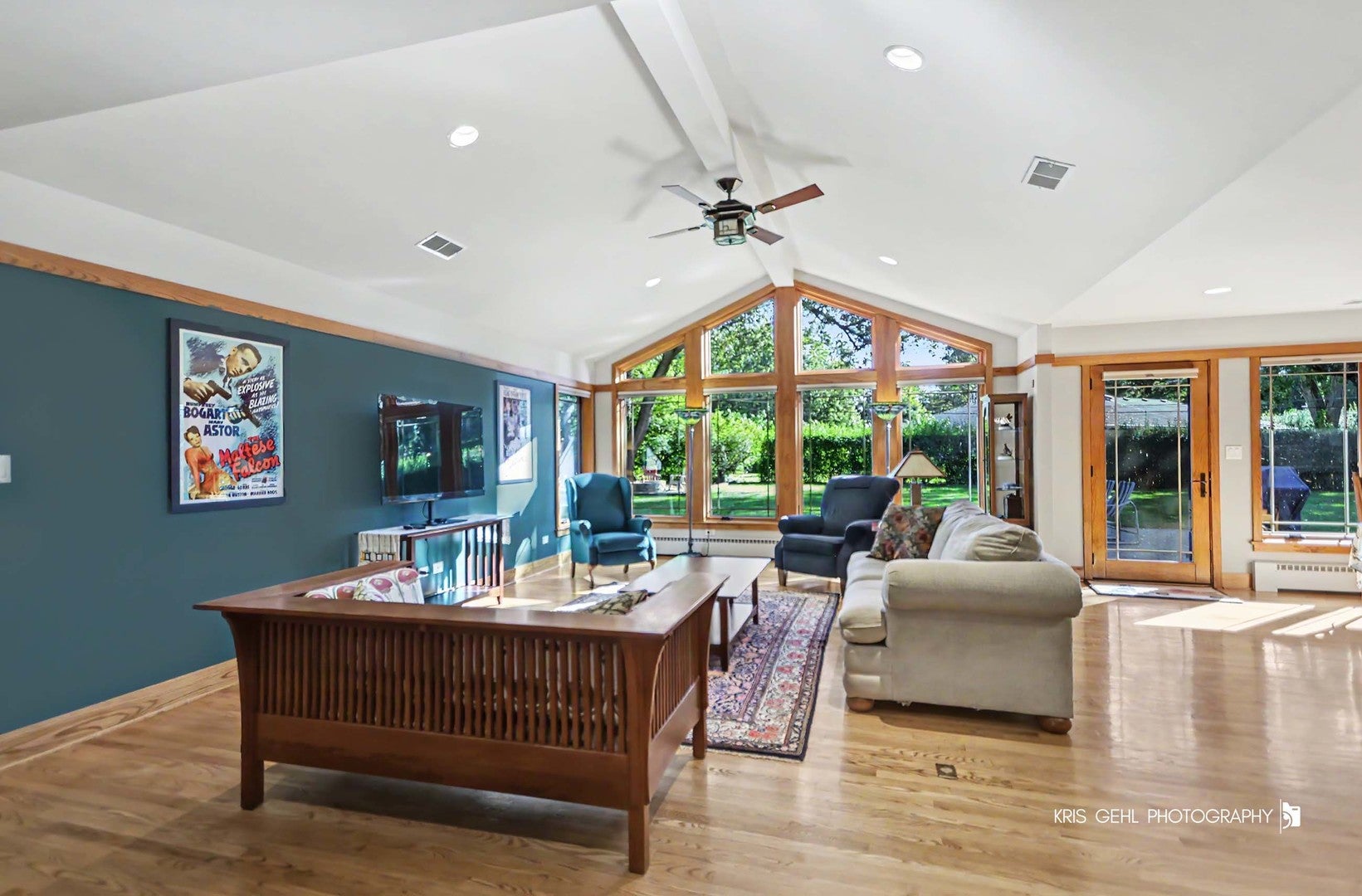 907 Sherwood Drive