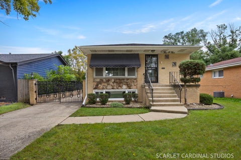 Photo of 505 N Addison Road, Villa Park, IL 60181 (MLS # 12768006)