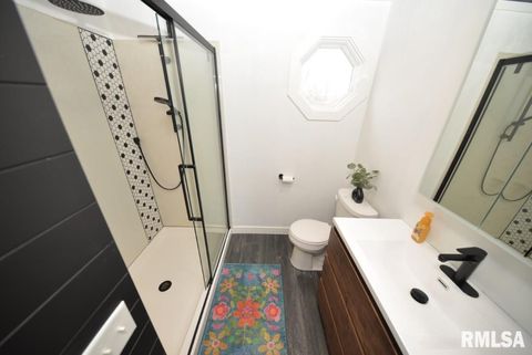 Tiny photo for 824 McCauley Lane, Mt Vernon, IL 62864 (MLS # EB460670)