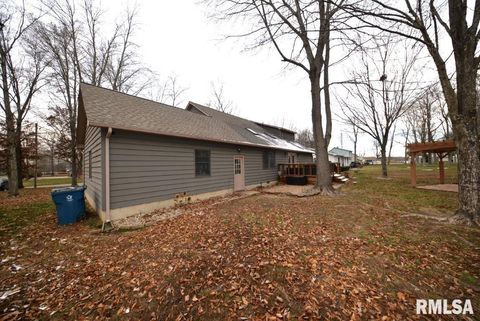Tiny photo for 824 McCauley Lane, Mt Vernon, IL 62864 (MLS # EB460670)