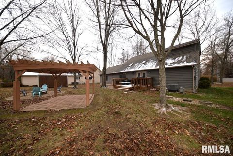 Tiny photo for 824 McCauley Lane, Mt Vernon, IL 62864 (MLS # EB460670)