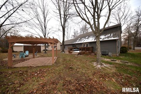 Tiny photo for 824 McCauley Lane, Mt Vernon, IL 62864 (MLS # EB460670)