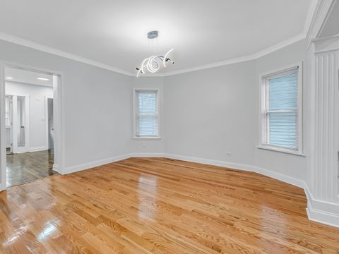 Tiny photo for 921 N Humphrey Avenue, Oak Park, IL 60302 (MLS # 12478370)