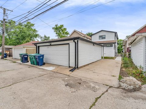Tiny photo for 921 N Humphrey Avenue, Oak Park, IL 60302 (MLS # 12478370)