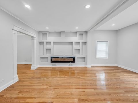 Tiny photo for 921 N Humphrey Avenue, Oak Park, IL 60302 (MLS # 12478370)