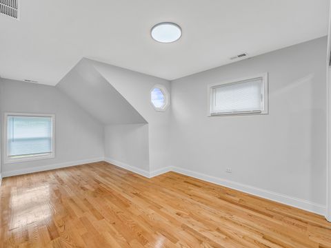 Tiny photo for 921 N Humphrey Avenue, Oak Park, IL 60302 (MLS # 12478370)