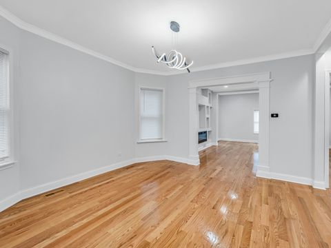 Tiny photo for 921 N Humphrey Avenue, Oak Park, IL 60302 (MLS # 12478370)