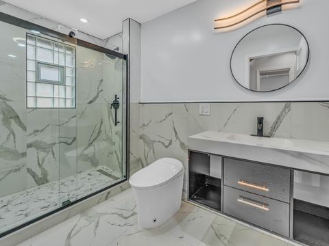 Tiny photo for 921 N Humphrey Avenue, Oak Park, IL 60302 (MLS # 12478370)