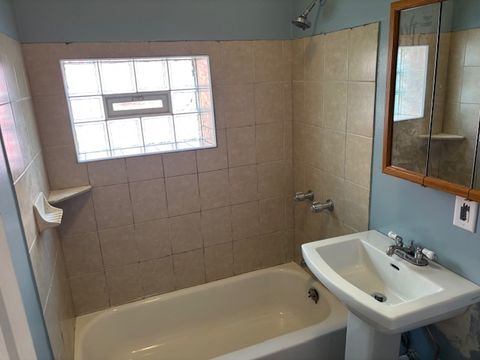Tiny photo for 2825 W Lexington Street, Chicago, IL 60612 (MLS # 12524996)
