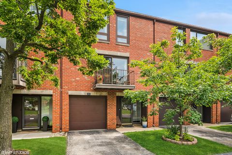 3845 Appian Way Glenview IL 60025