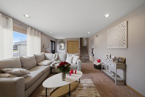 Tiny photo for 2665 Daniel Lewis Drive, New Lenox, IL 60451 (MLS # 12586413)