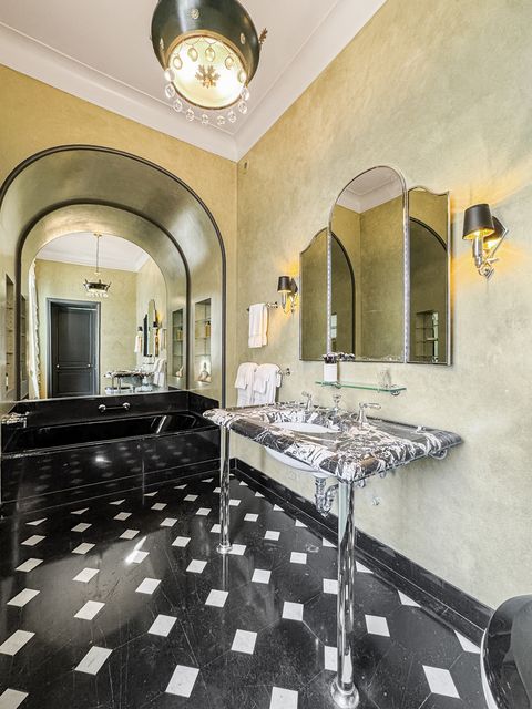 Tiny photo for 1260 N Astor Street #7, Chicago, IL 60610 (MLS # 12558103)