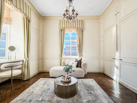 Tiny photo for 1260 N Astor Street #7, Chicago, IL 60610 (MLS # 12558103)