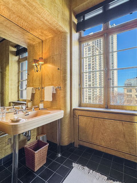 Tiny photo for 1260 N Astor Street #7, Chicago, IL 60610 (MLS # 12558103)