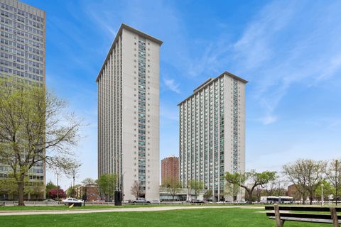 Photo of 3600 N Lake Shore Drive #523, Chicago, IL 60613 (MLS # 12628068)