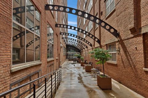 Tiny photo for 550 W Harrison Street #552, Chicago, IL 60607 (MLS # 12543102)