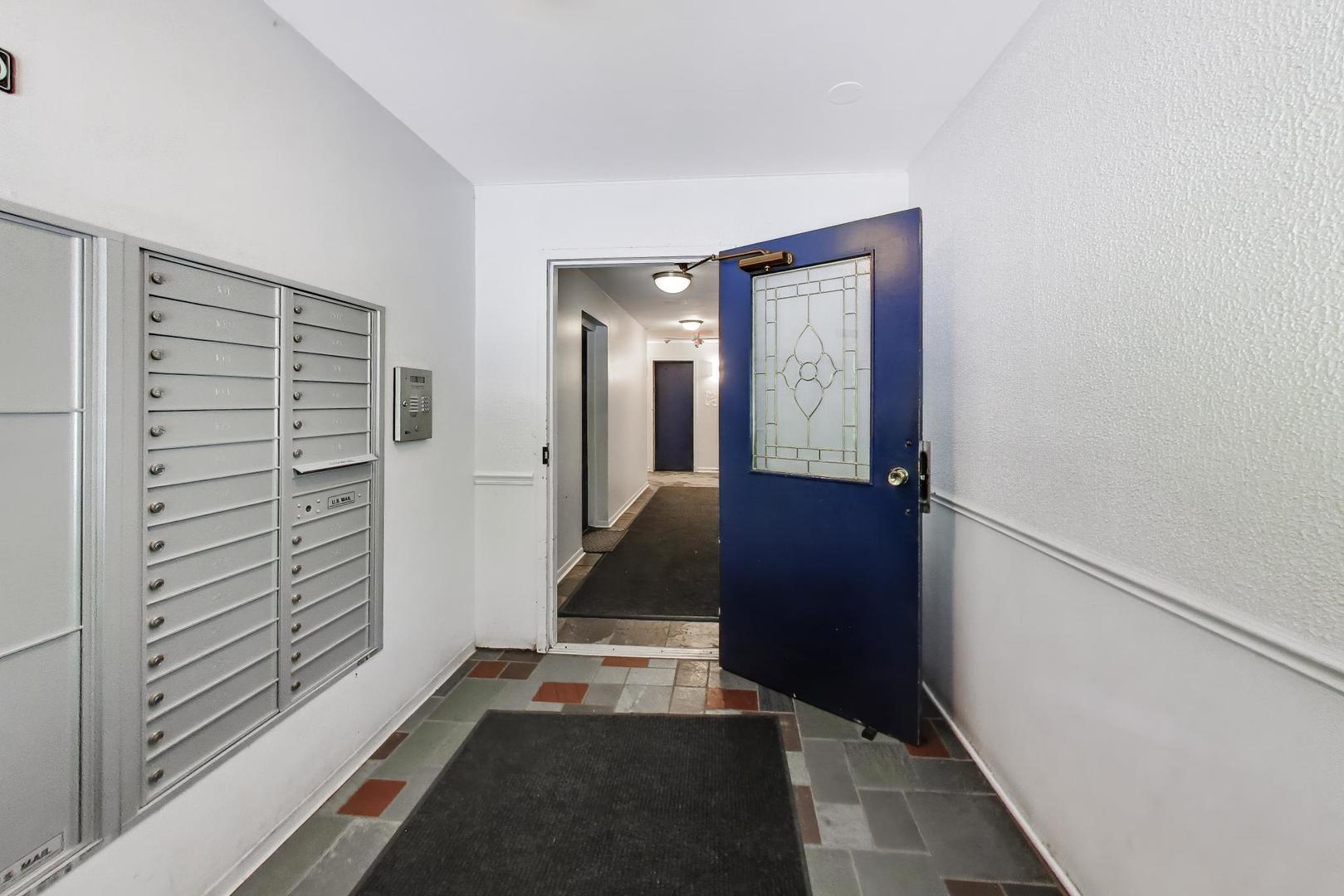 222 Washington Boulevard 305