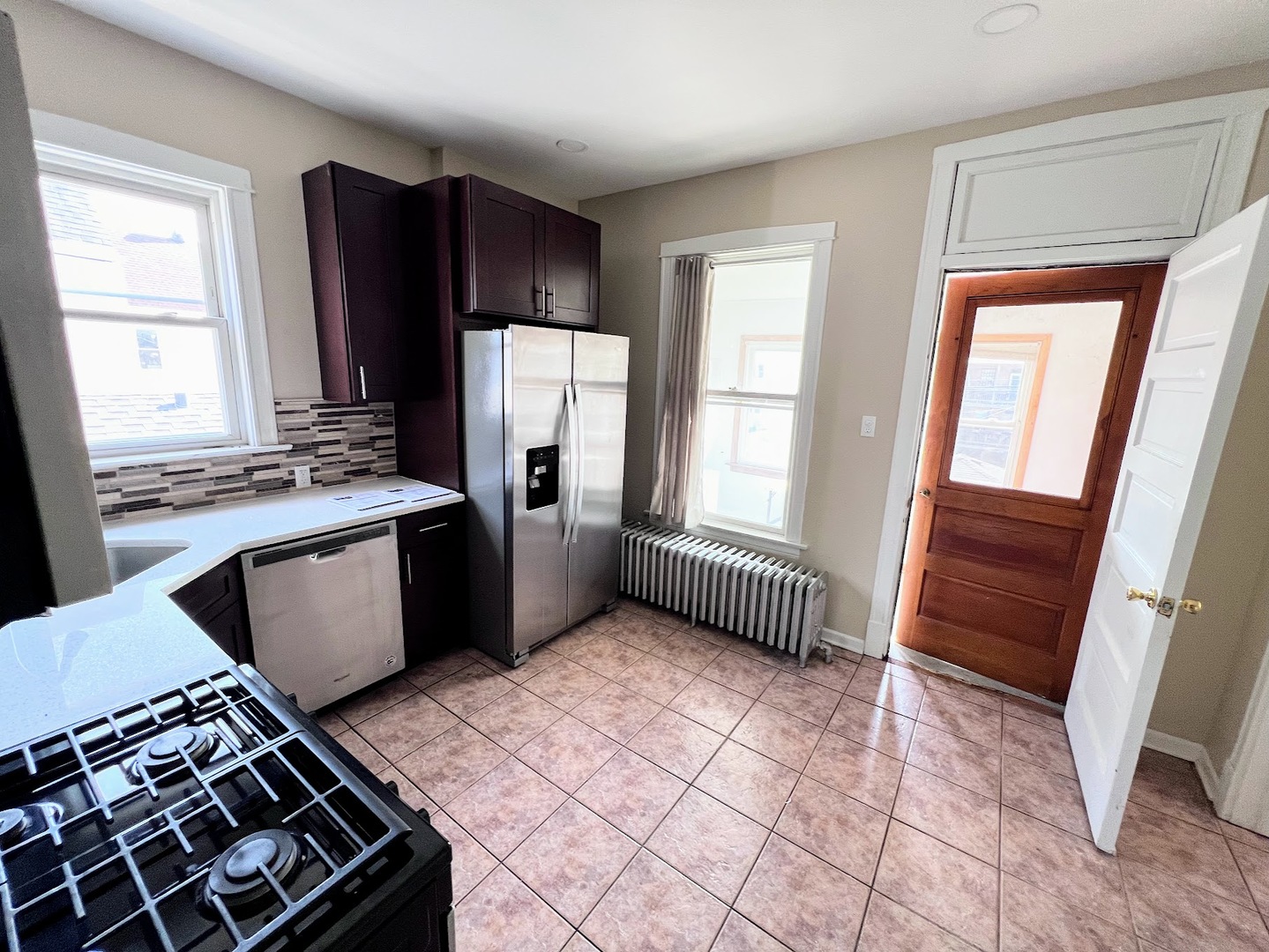 2310 N Hamlin Avenue 1F