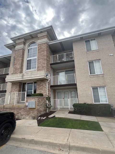 Tiny photo for 4222 W 77th Street #202, Chicago, IL 60652 (MLS # 12495455)