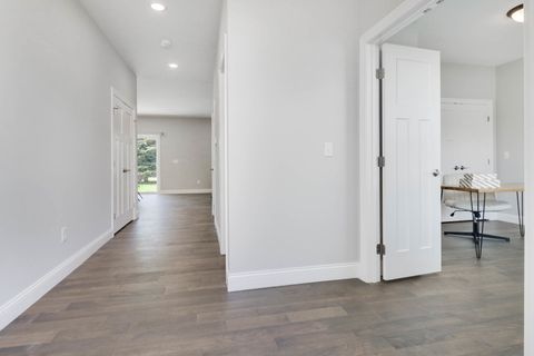 Tiny photo for 9 Brookstone Circle, Bloomington, IL 61704 (MLS # 12612806)