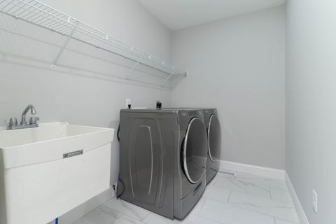 Tiny photo for 9 Brookstone Circle, Bloomington, IL 61704 (MLS # 12612806)