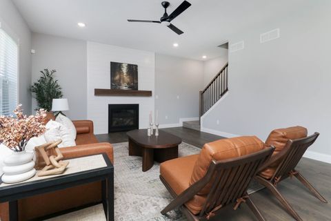 Tiny photo for 9 Brookstone Circle, Bloomington, IL 61704 (MLS # 12612806)