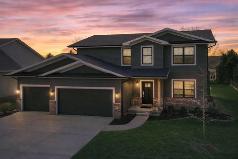 Tiny photo for 9 Brookstone Circle, Bloomington, IL 61704 (MLS # 12612806)