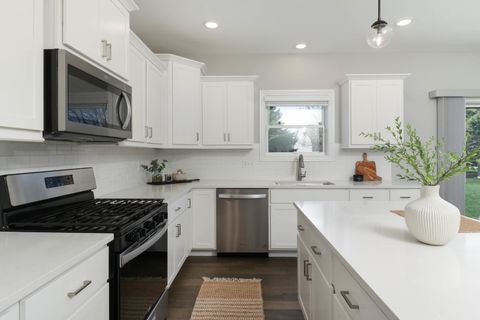 Tiny photo for 9 Brookstone Circle, Bloomington, IL 61704 (MLS # 12612806)