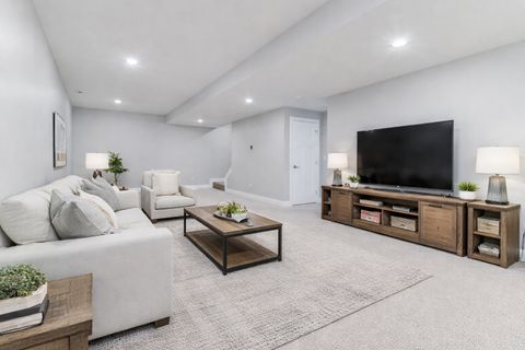 Tiny photo for 9 Brookstone Circle, Bloomington, IL 61704 (MLS # 12612806)