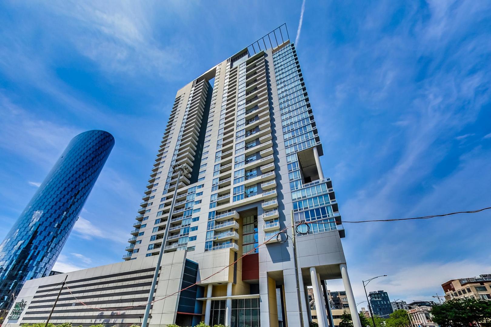 737 W Washington Boulevard 1804