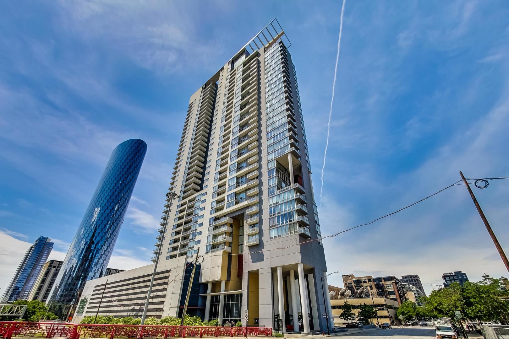 737 W Washington Boulevard 1804