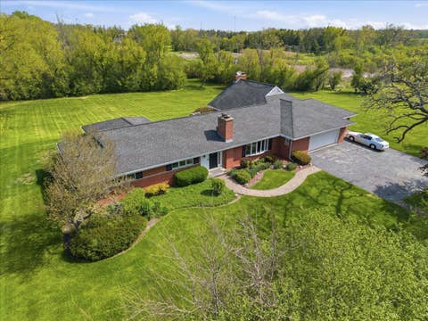 Tiny photo for 520 W Merri Oaks Road, Barrington Hills, IL 60010 (MLS # 12708448)