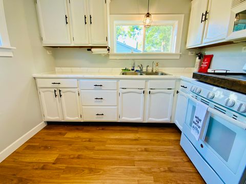 Tiny photo for 1506 Phelps Street, Ottawa, IL 61350 (MLS # 12494354)