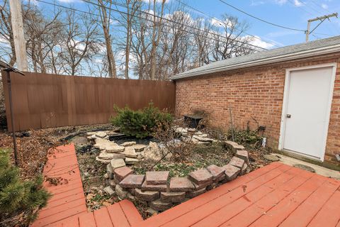 Tiny photo for 8431 S Rockwell Street, Chicago, IL 60652 (MLS # 12578785)
