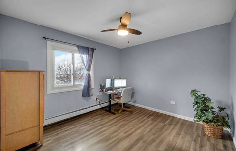 Tiny photo for 1133 S Finley Road #310, Lombard, IL 60148 (MLS # 12586783)