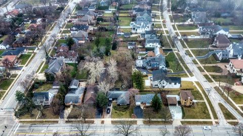Tiny photo for 270 E Saint Charles Road, Elmhurst, IL 60126 (MLS # 12616088)
