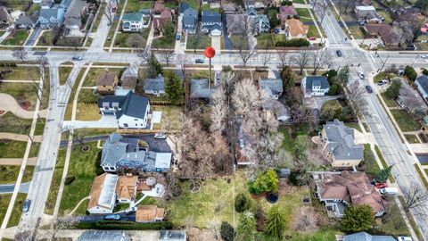 Tiny photo for 270 E Saint Charles Road, Elmhurst, IL 60126 (MLS # 12616088)