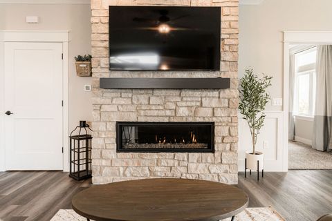 Tiny photo for 18 Kloe Lane #18, Sycamore, IL 60178 (MLS # 12624649)