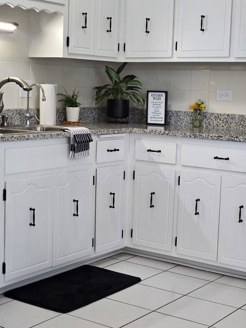 Tiny photo for 7014 Wilcox Avenue, Darien, IL 60561 (MLS # 12709710)