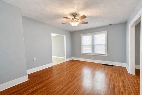 Tiny photo for 3102 Fair Avenue, Davenport, IA 52803 (MLS # 12543931)