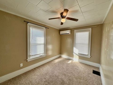 Tiny photo for 3102 Fair Avenue, Davenport, IA 52803 (MLS # 12543931)