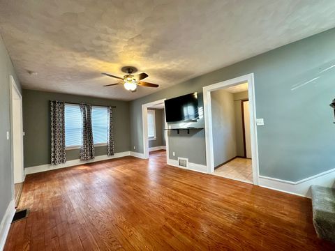 Tiny photo for 3102 Fair Avenue, Davenport, IA 52803 (MLS # 12543931)