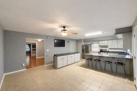 Tiny photo for 3102 Fair Avenue, Davenport, IA 52803 (MLS # 12543931)