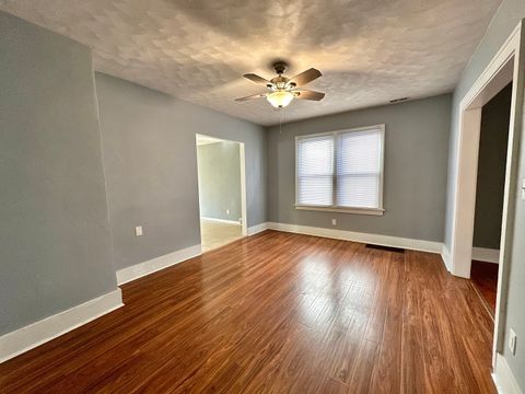 Tiny photo for 3102 Fair Avenue, Davenport, IA 52803 (MLS # 12543931)