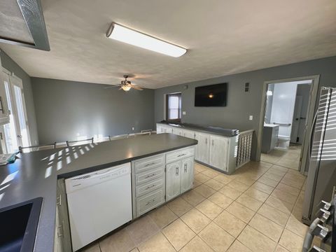 Tiny photo for 3102 Fair Avenue, Davenport, IA 52803 (MLS # 12543931)