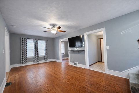 Tiny photo for 3102 Fair Avenue, Davenport, IA 52803 (MLS # 12543931)