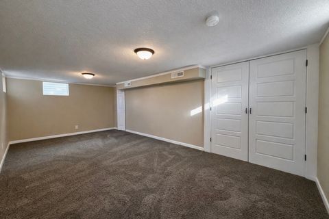 Tiny photo for 3102 Fair Avenue, Davenport, IA 52803 (MLS # 12543931)