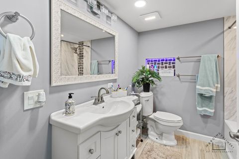 Tiny photo for 400 Crestview Road, Fox River Grove, IL 60021 (MLS # 12504209)