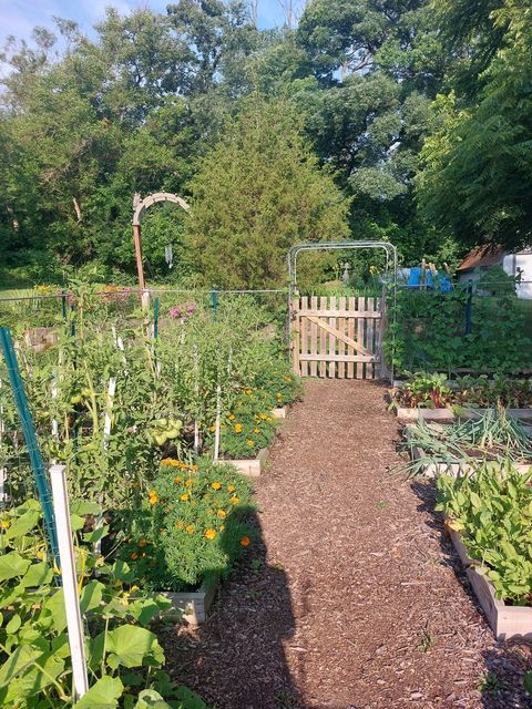 Tiny photo for 400 Crestview Road, Fox River Grove, IL 60021 (MLS # 12504209)